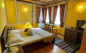 Guest Rooms Colorit